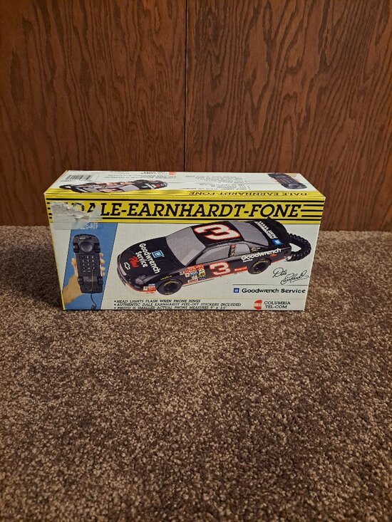 Dale Earnhardt Other - NIB Vintage Dale Earnhardt Sr #3 Goodwrench NASCAR Car Collectible Telephone